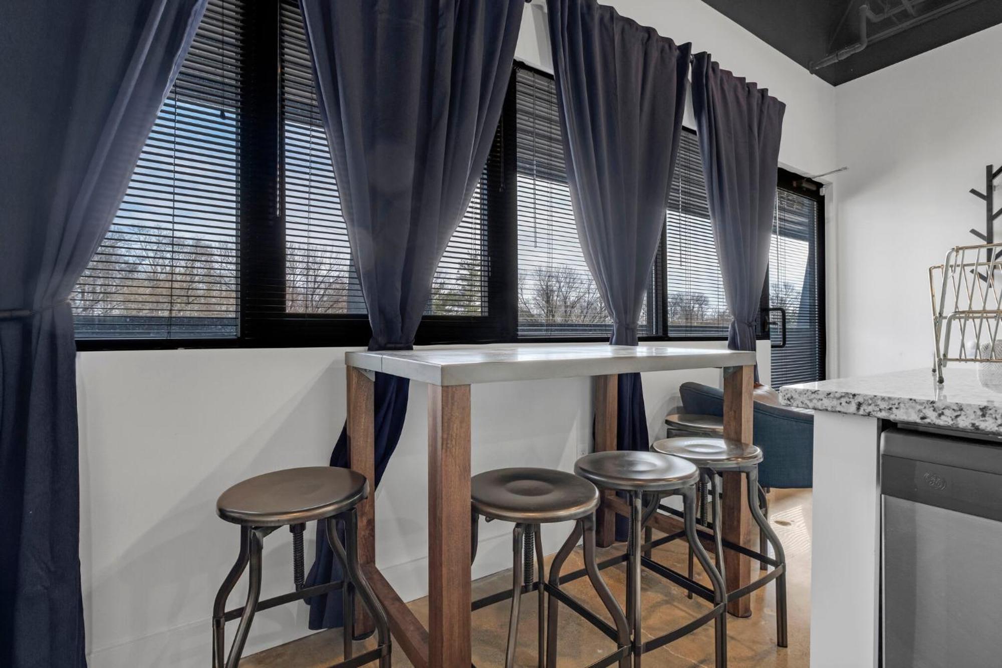 New Studio Sleeps 4 - 7 Mins To Dwtn 纳什维尔 外观 照片